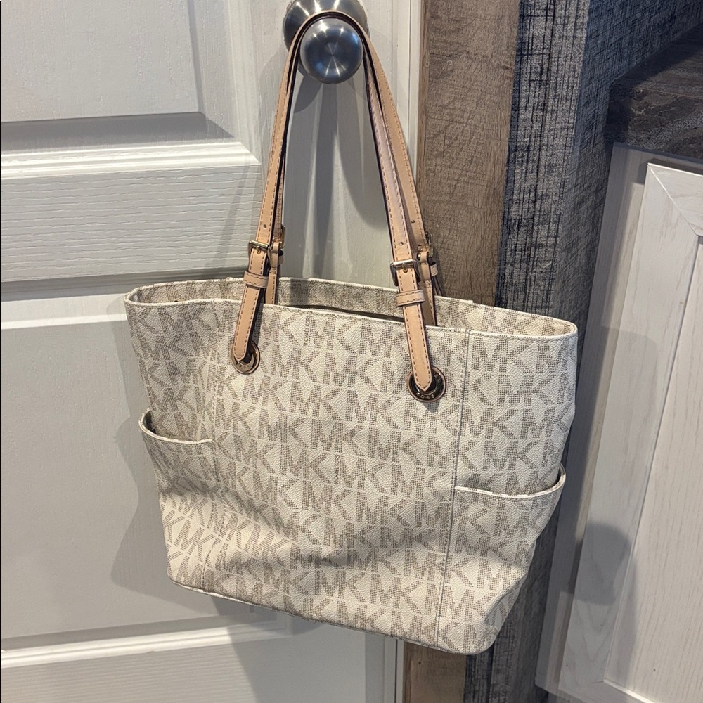 Michael Kors Monogram Tote - Picture 8 of 12